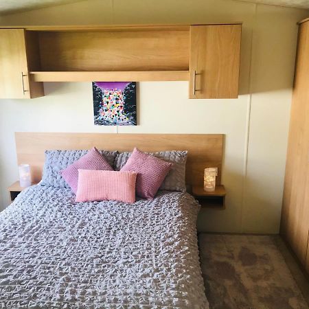 Turnberry Caravan Quiet Peaceful Location Near Golf Spas And Beaches Girvan Exterior photo
